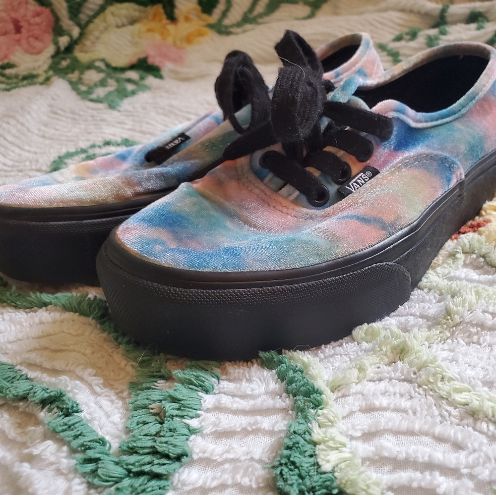 Womans Vans 6.5 thick sole